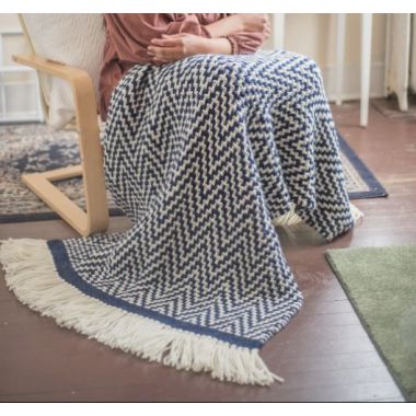 A Berroco Lanas Quick Pattern - Marika Blanket (PDF File)
